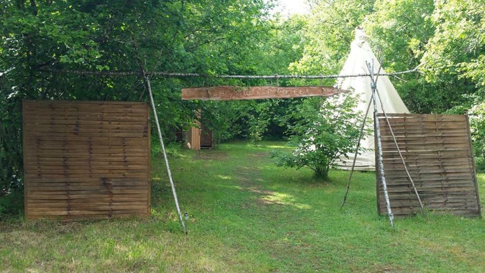 Villa Le Domaine De La Genette Paussac-et-Saint-Vivien Esterno foto
